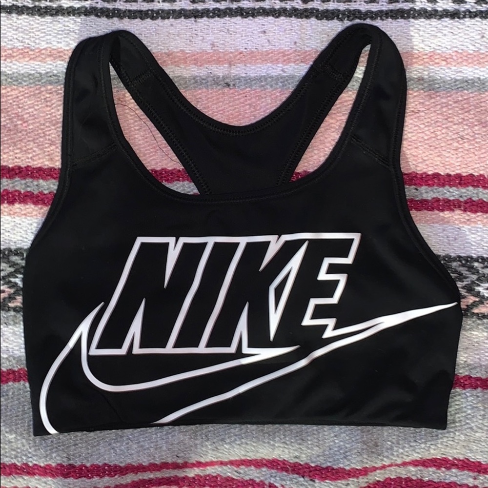 Black Nike sports bra